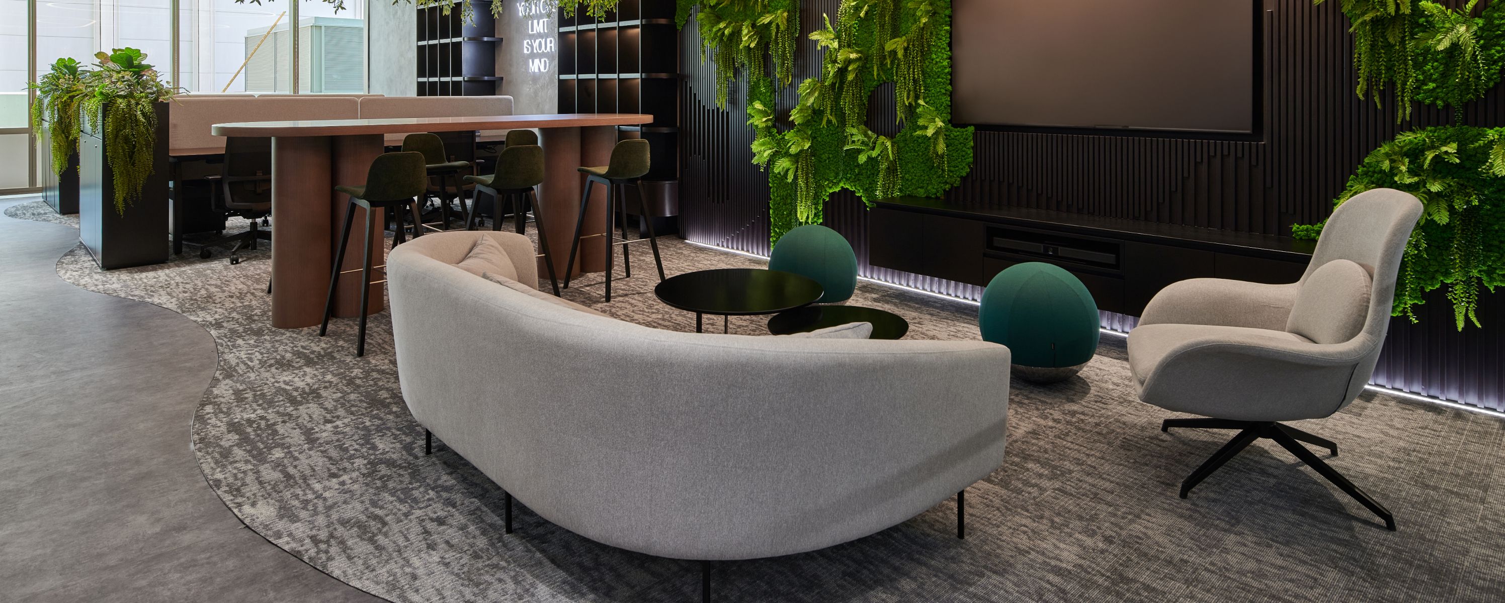 education fitouts uae Interior office photo
